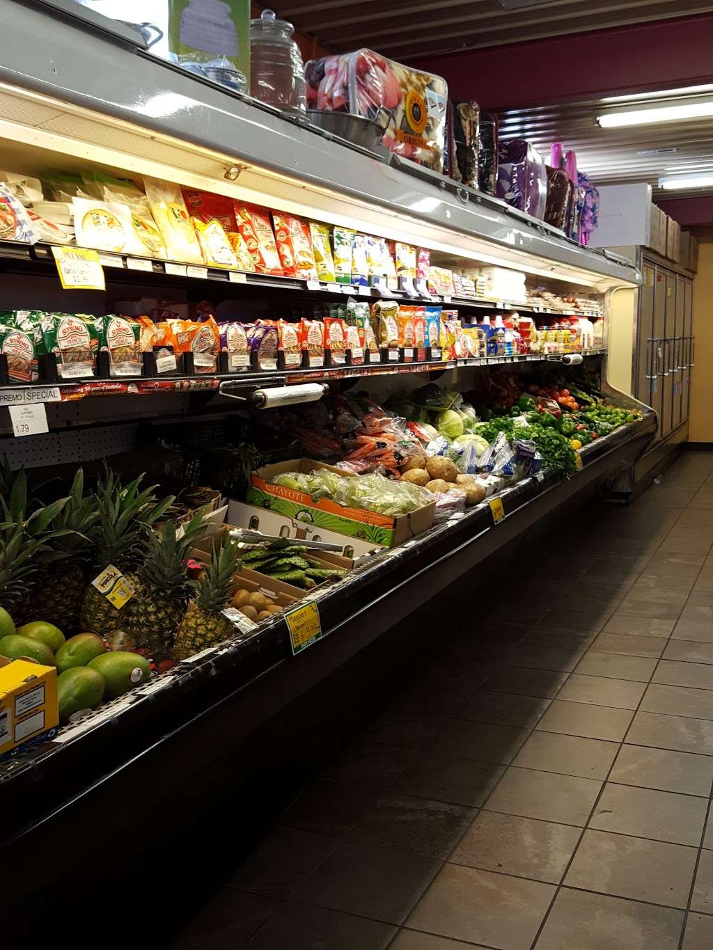 La Gaviota Supermercado y Restaurante | 10728 W 133rd Ave, Cedar Lake, IN 46303, USA | Phone: (219) 390-7356