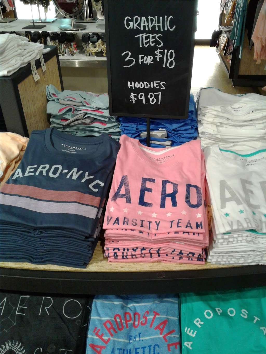 Aéropostale | 5701 Outlets at Tejon Pkwy, Arvin, CA 93203 | Phone: (661) 858-2870