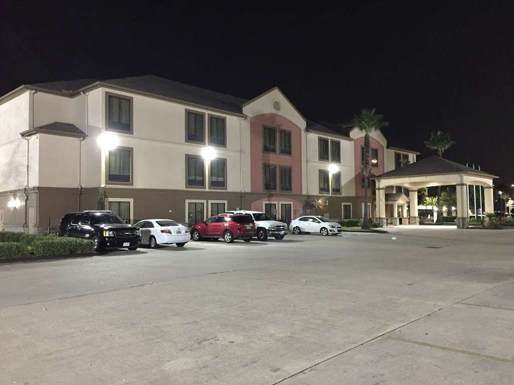 Best Western Plus North Houston Inn & Suites | 14753 North Fwy, Houston, TX 77090 | Phone: (281) 873-7575