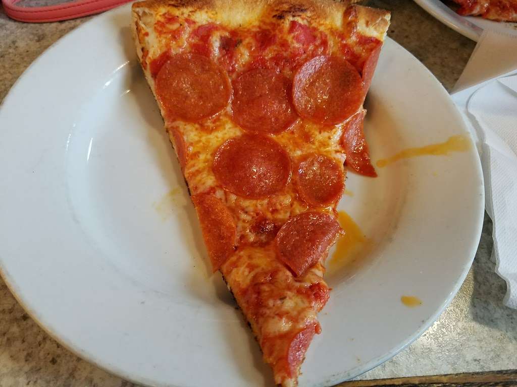 Roccos Brick Oven Pizzeria | 79-16 21st Ave, East Elmhurst, NY 11370, USA | Phone: (718) 721-3535