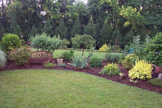 Country Gardener | 1406 Spring Overlook Ln, Hillsborough, NC 27278, USA | Phone: (919) 732-1288