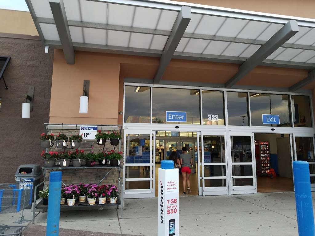 Walmart Supercenter | 333 Main St, Tewksbury, MA 01876, USA | Phone: (978) 851-6265