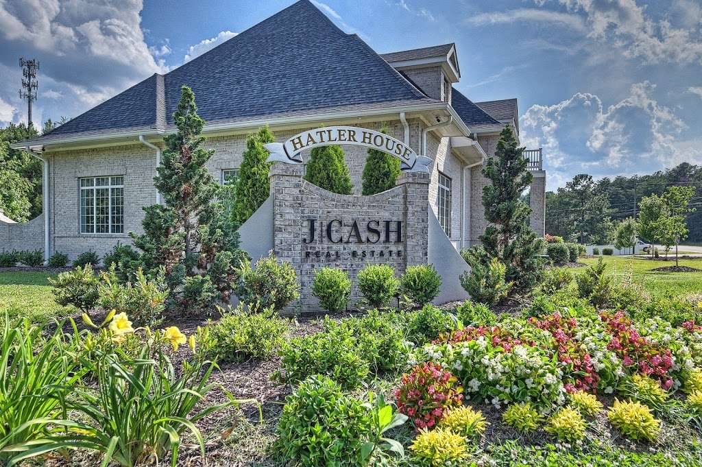 J.Cash Real Estate | The Hatler House on The Point 109, Chuckwood Rd Suite 109, Mooresville, NC 28117, USA | Phone: (704) 778-3358