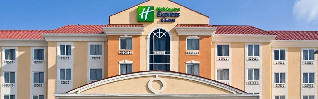 Holiday Inn Express & Suites Orlando South-Davenport | 4050 Hotel Dr, Davenport, FL 33897, USA | Phone: (863) 420-6611