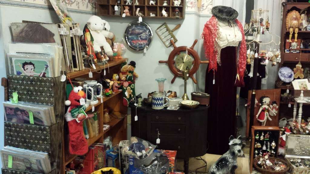 Kats Antiques | 2205 Bristol Pike, Croydon, PA 19021, USA | Phone: (215) 785-2034