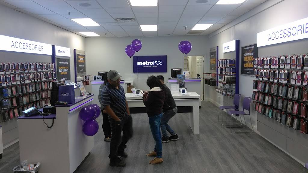 Metro by T-Mobile | 421 Chapanoke Rd Ste 167, Raleigh, NC 27603, USA | Phone: (984) 200-4025