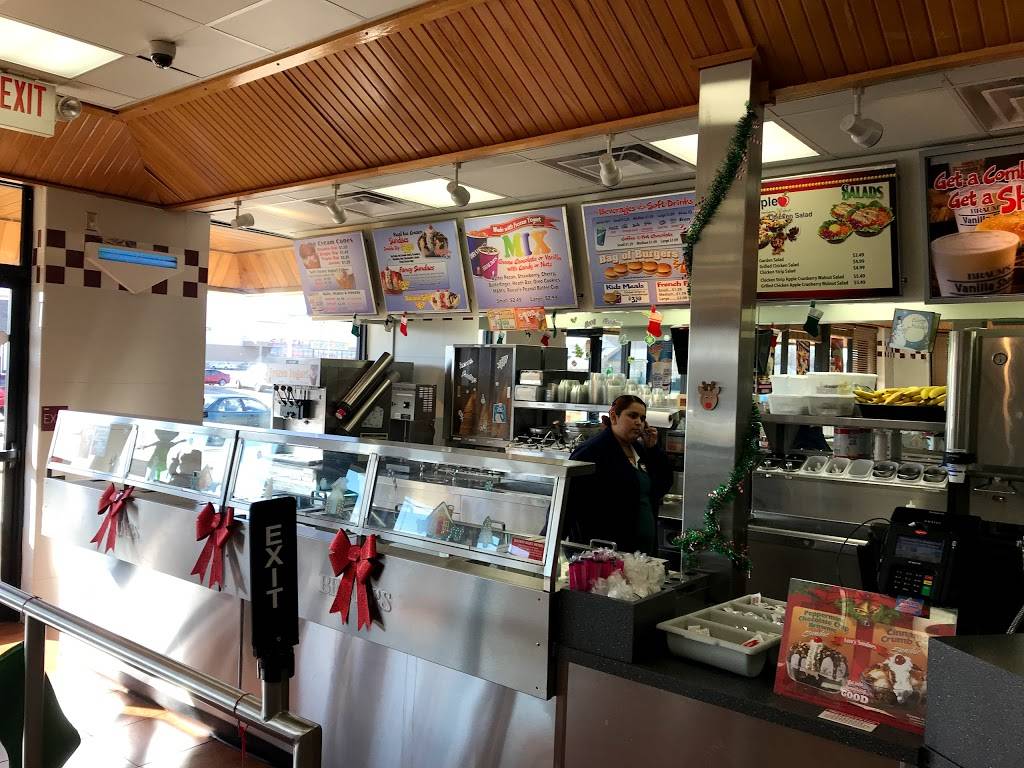 Braums Ice Cream & Burger Restaurant | 1529 SW 89th St, Oklahoma City, OK 73159, USA | Phone: (405) 685-8155