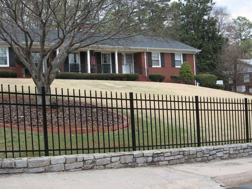 Capitol Wholesale Fence Company, INC. | 4709 Rozzelles Ferry Rd, Charlotte, NC 28216, USA | Phone: (704) 399-5664