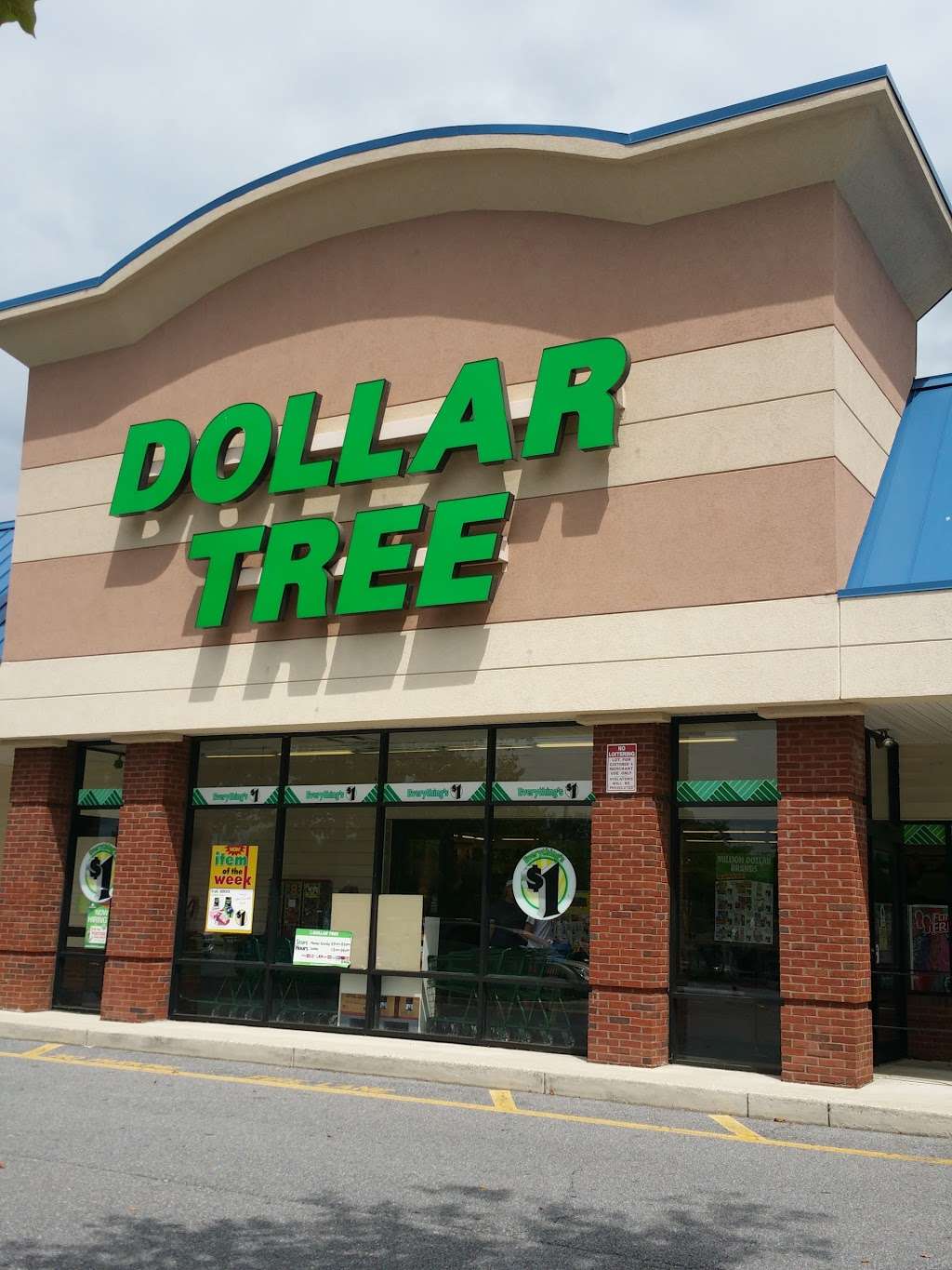 Dollar Tree | 712 Lisbon Center Dr, Woodbine, MD 21797, USA | Phone: (443) 441-9000