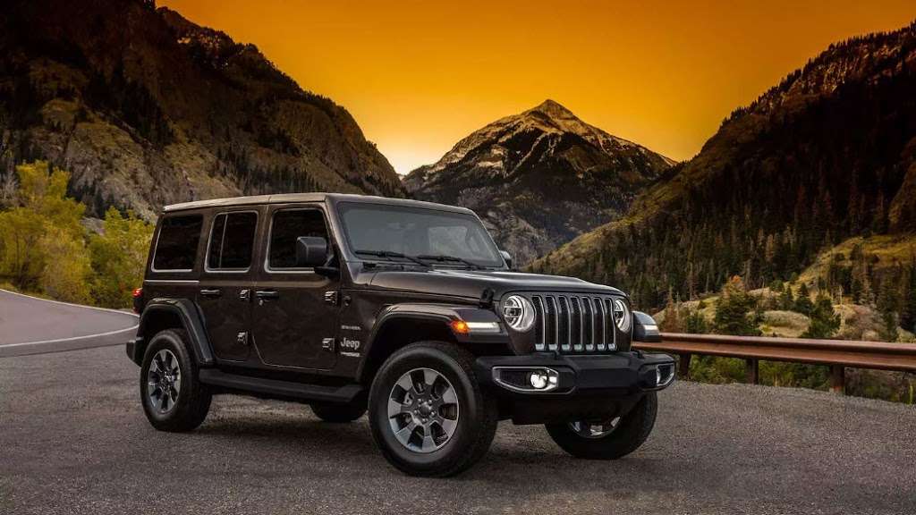 Moore Chrysler Jeep Fiat | 8600 W Bell Rd, Peoria, AZ 85382, USA | Phone: (800) 757-0140