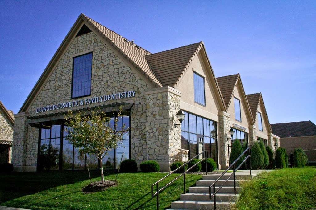 Leawood Cosmetic & Family Dentistry | 4861 W 134th St, Leawood, KS 66209, USA | Phone: (913) 685-1900