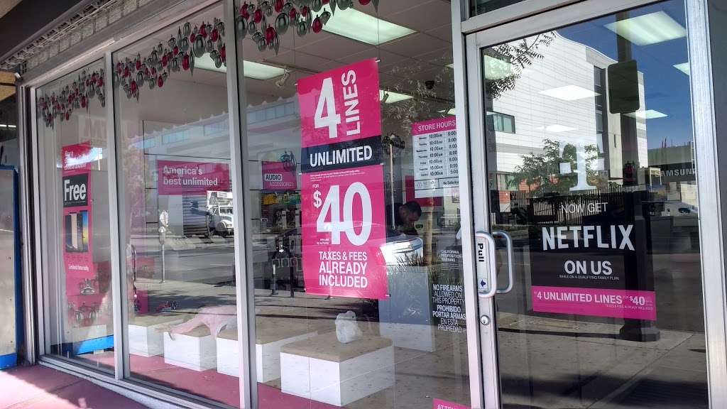 T-Mobile | 908 N Vermont Ave, Los Angeles, CA 90029, USA | Phone: (323) 664-3300