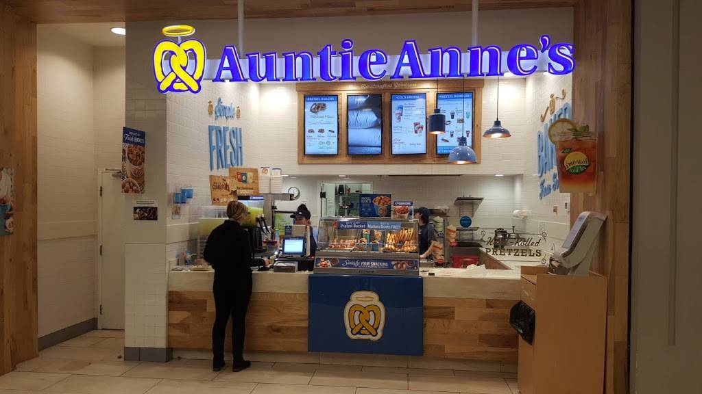 Auntie Annes | 1595 MN-36, Roseville, MN 55113, USA | Phone: (651) 633-0787