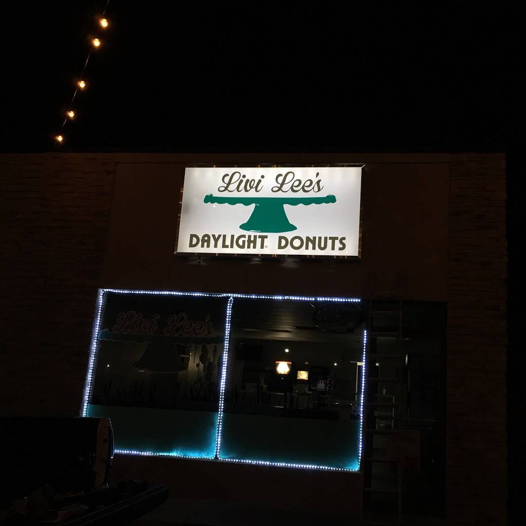 Livi Lees Daylight Donuts | 411 E Broadway St, Sand Springs, OK 74063, USA | Phone: (918) 241-2765