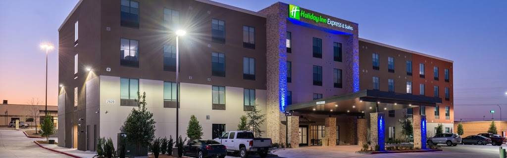 Holiday Inn Express & Suites Fort Worth West | 2620 S Cherry Ln, Fort Worth, TX 76116, USA | Phone: (817) 882-6234