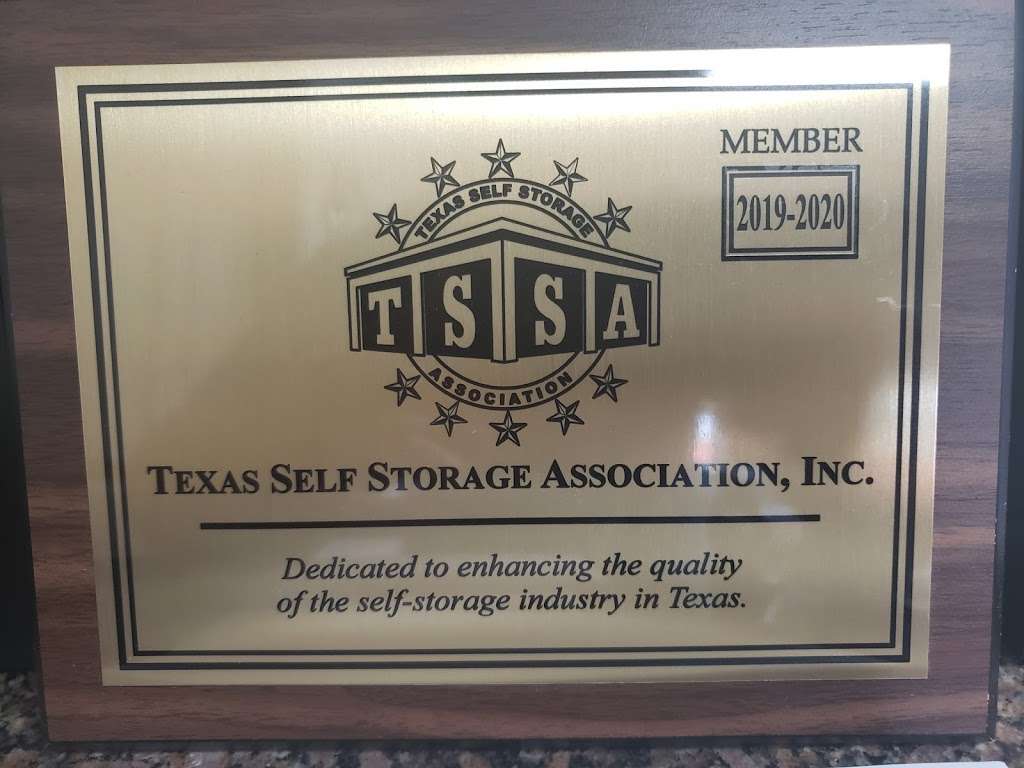 Express Self Storage | 4901 7th St, Bay City, TX 77414 | Phone: (979) 323-0999