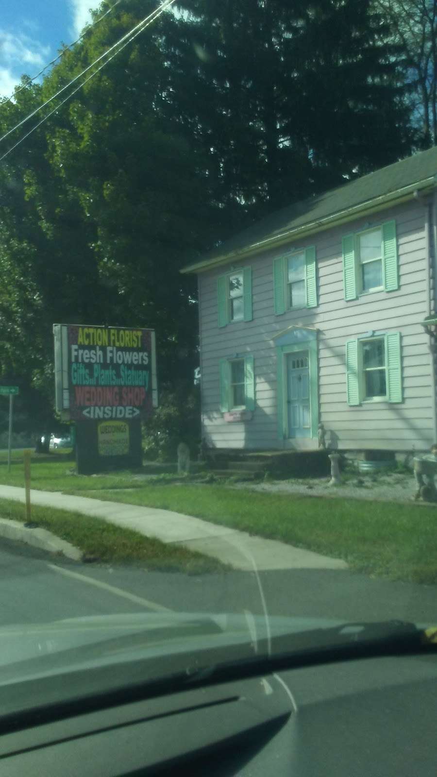 Action Florist & Gift House | 1791 US-209, Brodheadsville, PA 18322, USA | Phone: (570) 992-7055