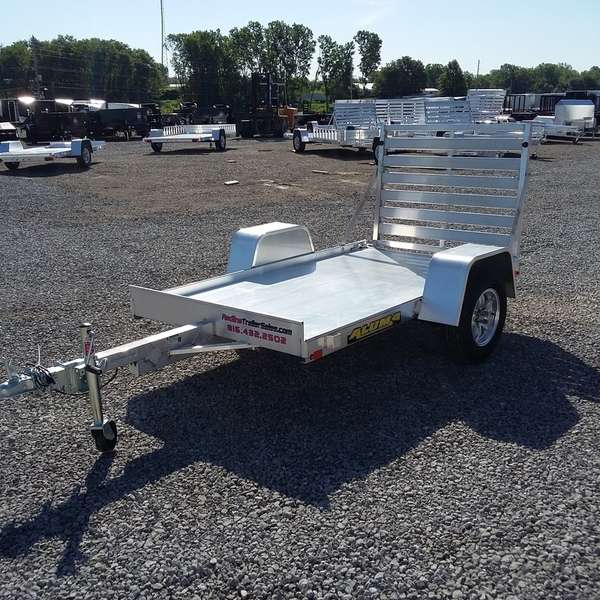 Redline Trailer Sales | 20951 State Hwy K, St Joseph, MO 64505, USA | Phone: (816) 432-2502