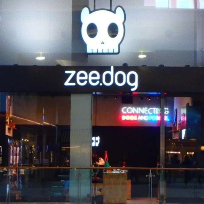 Zee.Dog | 3200 S Las Vegas Blvd #2790, Las Vegas, NV 89109, USA | Phone: (702) 836-9919