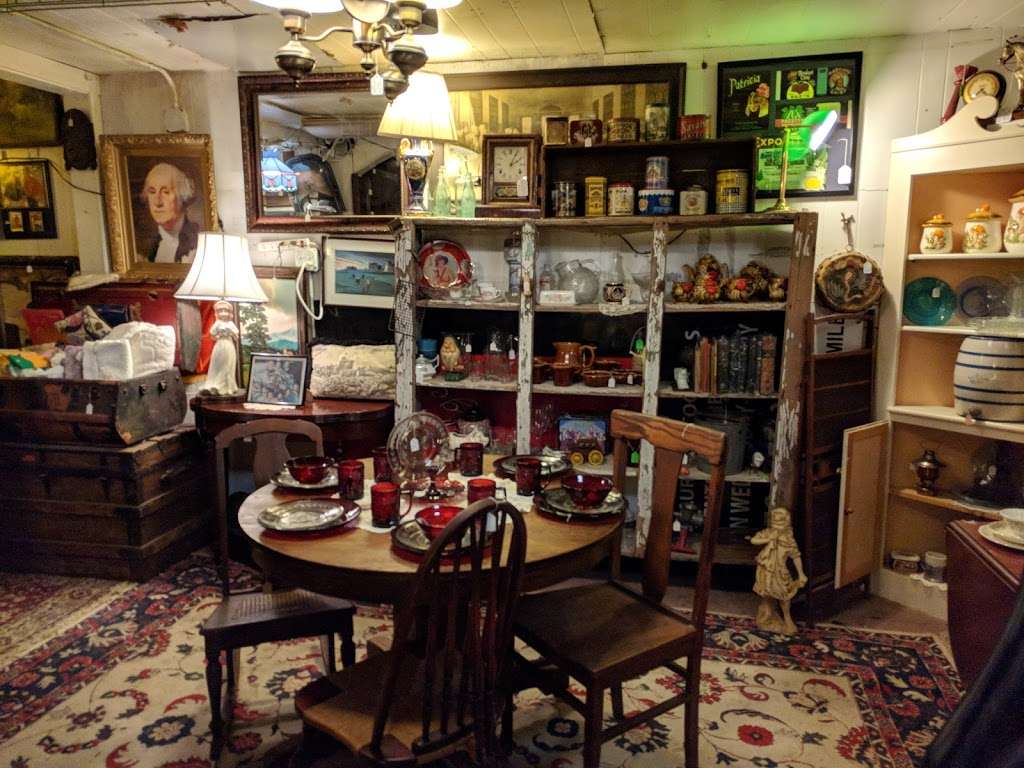 Backroads Antiques | 3424 PA-715, Henryville, PA 18332, USA | Phone: (570) 872-9990