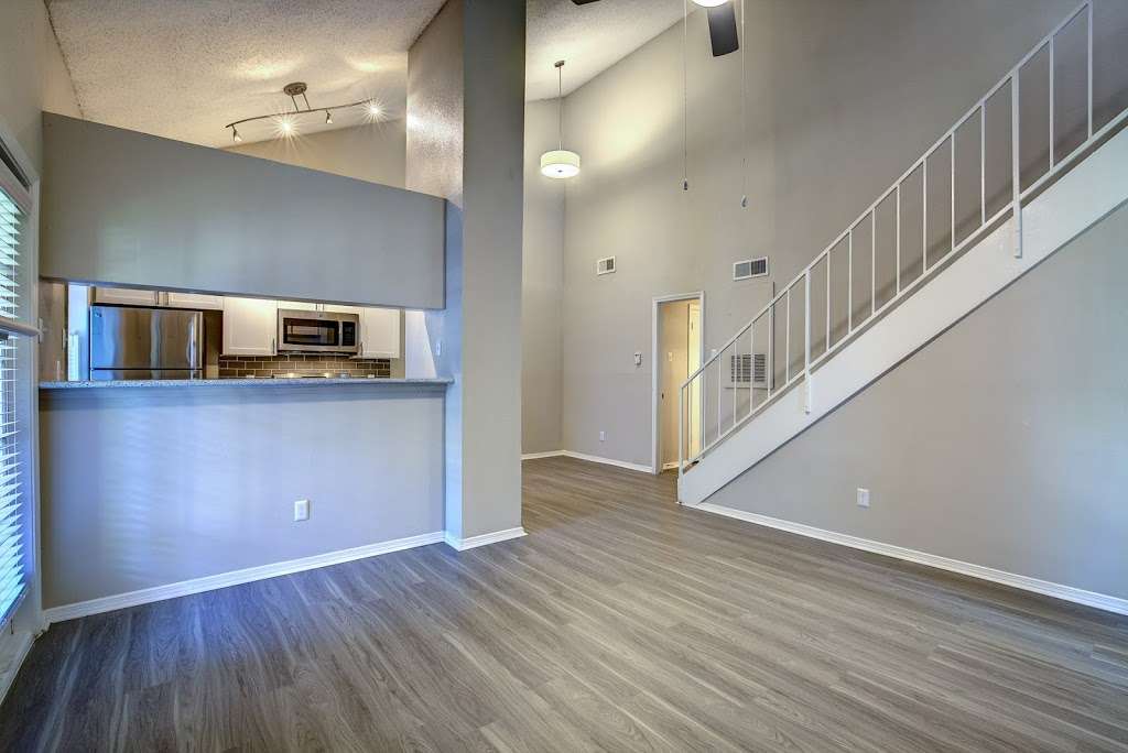 The Residence at North Dallas Apartments | 18665 Midway Rd, Dallas, TX 75287, USA | Phone: (972) 306-1883