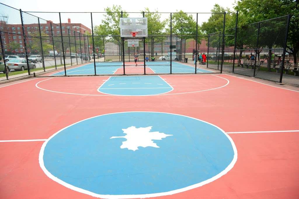 Lopez Playground | Forest av and, Clove Rd, Staten Island, NY 10310, USA | Phone: (212) 639-9675