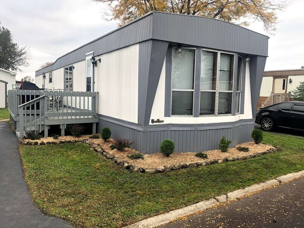 Spring Lake Mobile Home Estates | 100 1st Ave, Bartlett, IL 60103, USA | Phone: (630) 497-5950