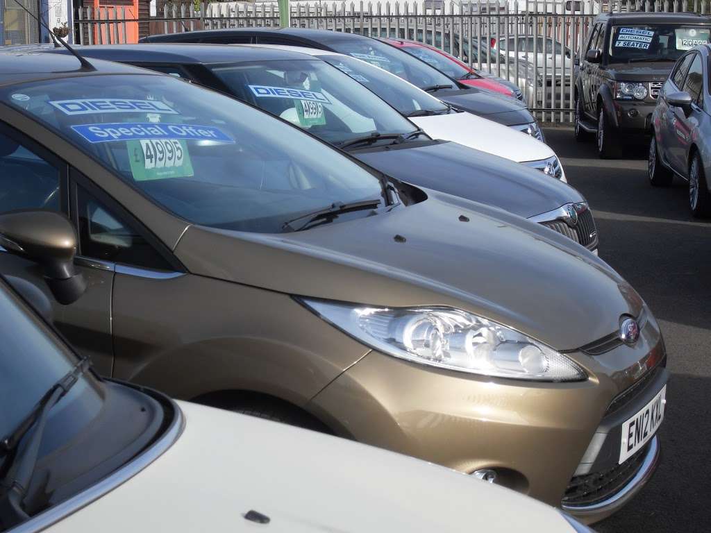 Car Realm | Unit 17,Noakes Ind Estate, New Road,Wennington,Rainham, Rainham, Essex RM13 9EB, UK | Phone: 01708 252220