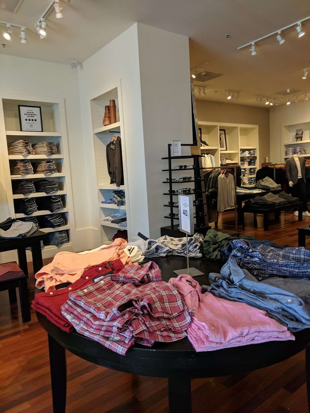 Banana Republic | 7911 Pacific Coast Hwy Ste 7921, Newport Coast, CA 92657 | Phone: (949) 494-4626