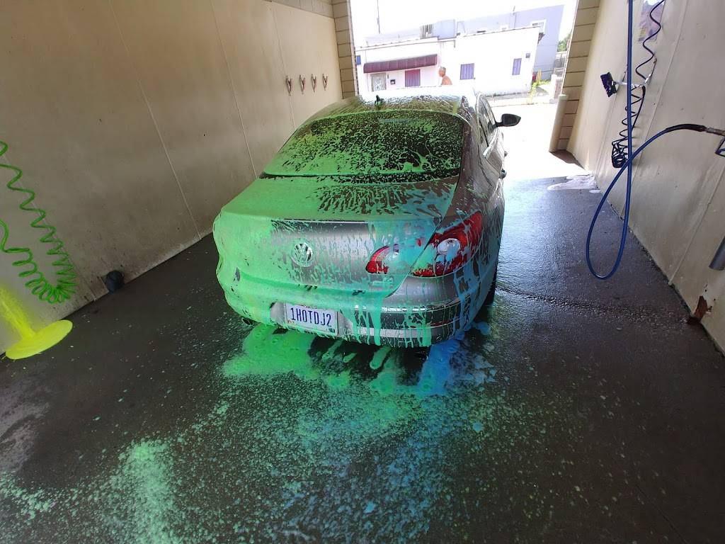 Spot Free Car Wash | 910 Oakland Park Ave, Columbus, OH 43224, USA | Phone: (614) 261-1970