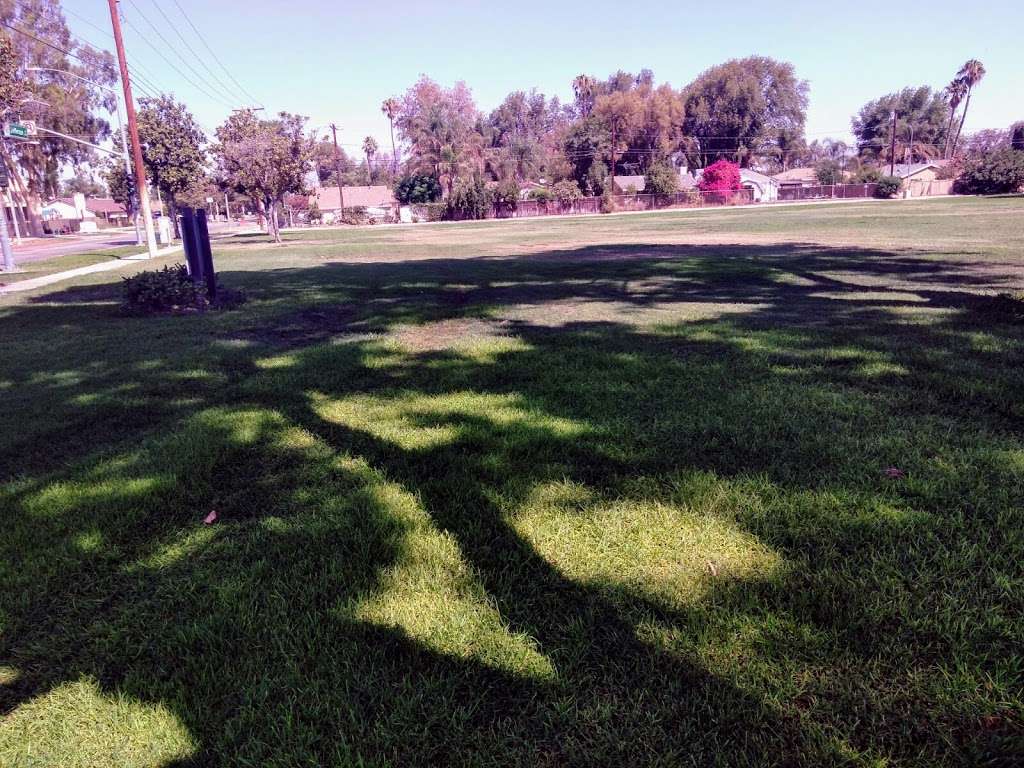 Don Jones Park | 3995 Jefferson St, Riverside, CA 92504, USA | Phone: (951) 826-2000