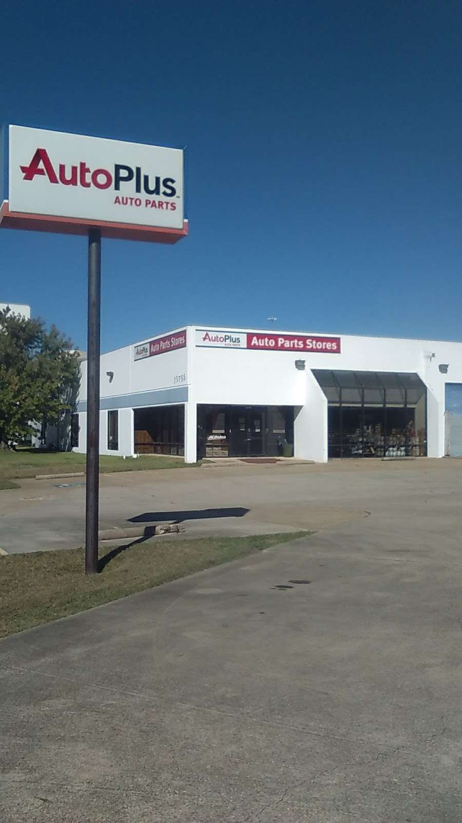 Auto Plus | 10765 Mapleridge Dr, Dallas, TX 75238, USA | Phone: (214) 348-4461