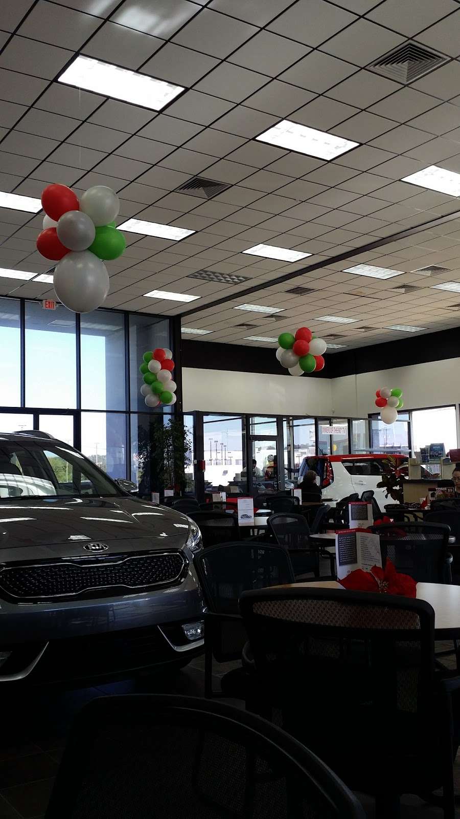 World Car Kia North | 12115 Interstate 35 North Bldg. 1, San Antonio, TX 78233, USA | Phone: (210) 585-3217