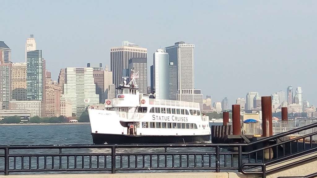 Liberty Island Ferry | 1 Audrey Zapp Dr, Jersey City, NJ 07305, USA | Phone: (201) 604-2800