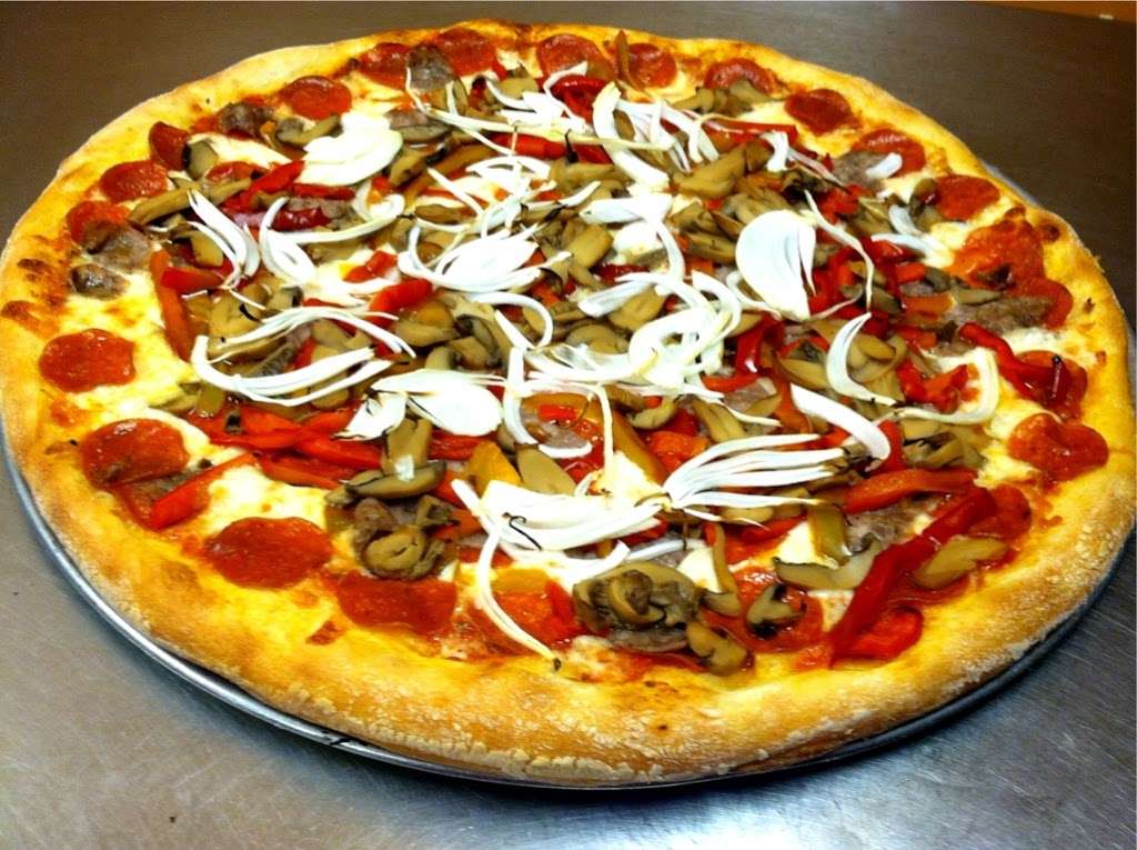 Napoli Pizza Restaurant | 222Neighborhood Market#108 3525, Orlando, FL 32825, USA | Phone: (407) 737-6885