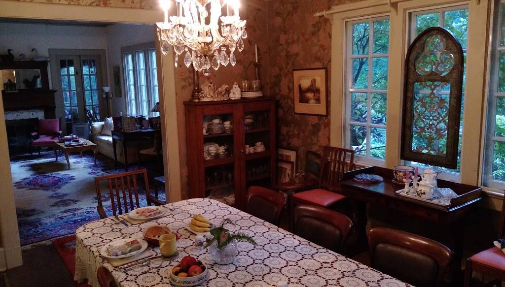 Inman Park Bed & Breakfast | 100 Waverly Way NE, Atlanta, GA 30307, USA | Phone: (404) 688-9498