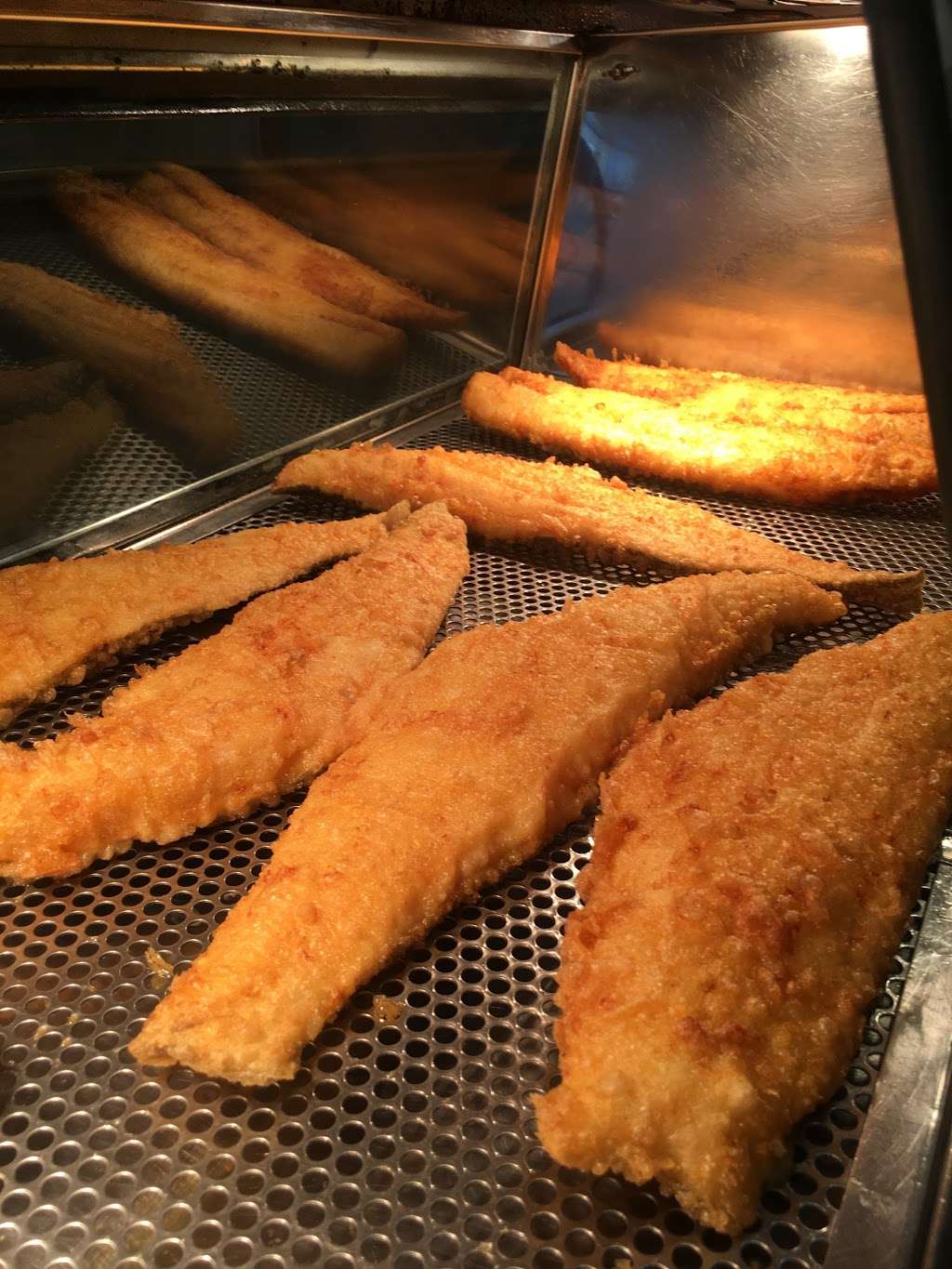 Lingfield Traditional Fish & Chips | New House, 1 Newchapel Rd, Lingfield RH7 6BA, UK | Phone: 01342 832001