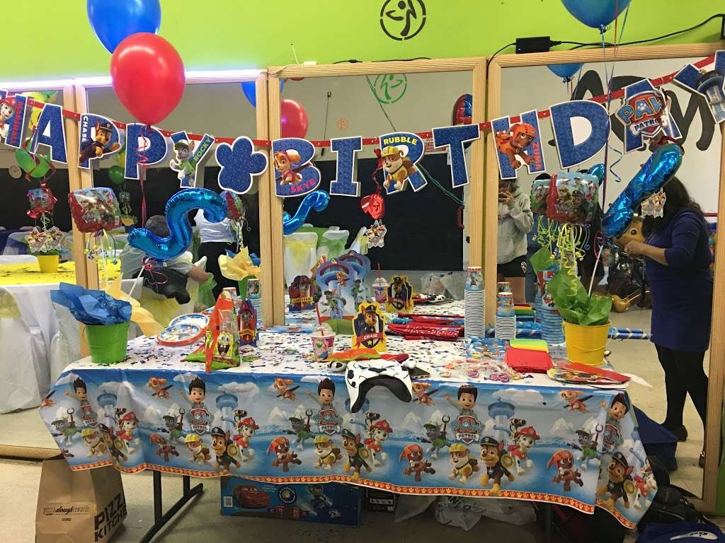 Olivares party supplies and flower shop | 3287 Fletcher Dr, Los Angeles, CA 90065, USA | Phone: (323) 739-6629