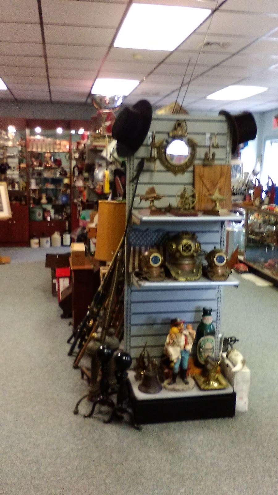 Gifts & Decor | 78 Lafayette Rd, Salisbury, MA 01952