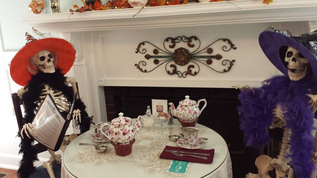 Miss Hickory’s Tea Room | 14217 Mill Hollow Ln, Strongsville, OH 44136, USA | Phone: (440) 668-3053