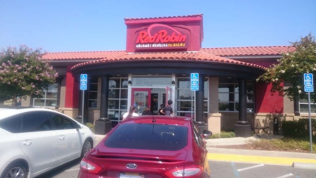 Red Robin Gourmet Burgers and Brews | 2385 Sand Creek Rd, Brentwood, CA 94513, USA | Phone: (925) 516-9020