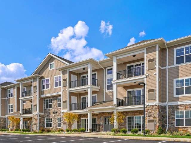 Heritage Court Apartments | 500 Silvia St, Ewing Township, NJ 08628, USA | Phone: (609) 434-0401