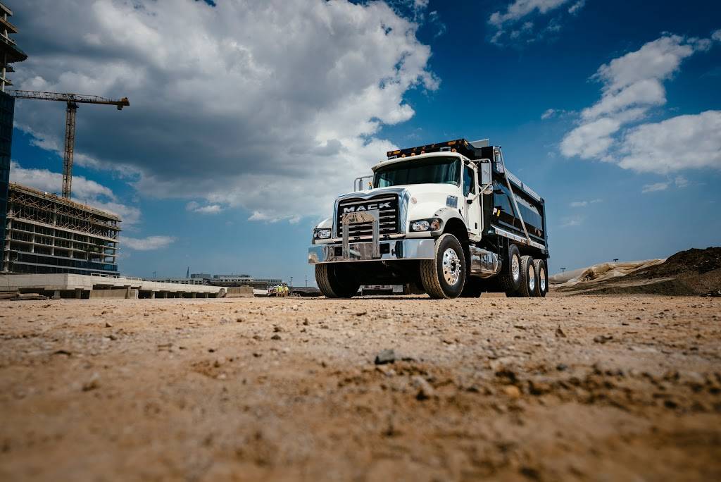 Nextran Truck Centers | 2750 Sullivan Rd, Atlanta, GA 30337, USA | Phone: (404) 577-5230