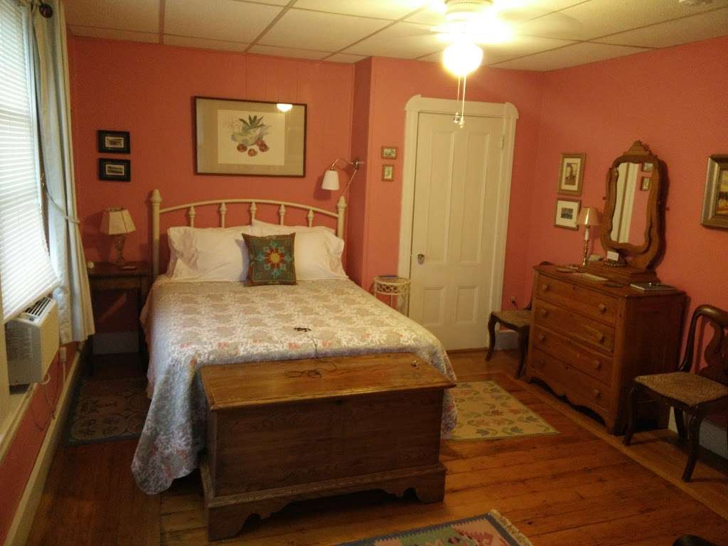 Harrington House Bed & Breakfast | 2 Terrace Ave, Winthrop, MA 02152, USA | Phone: (617) 207-9303