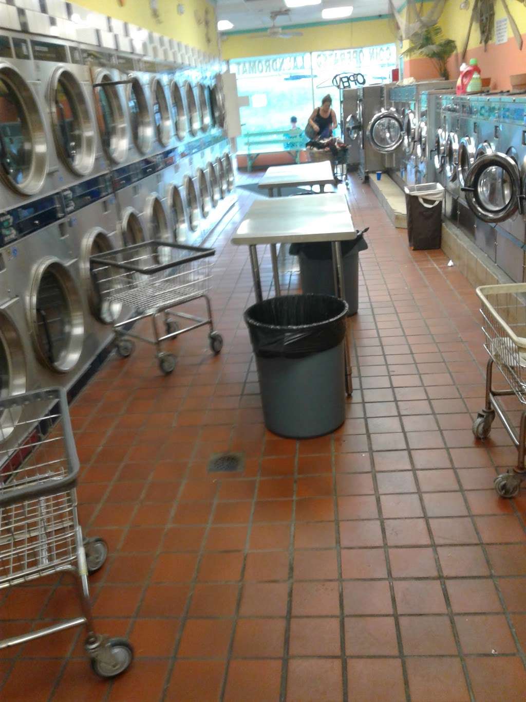 Feasterville Laundromat | 705 Bustleton Pike, Feasterville-Trevose, PA 19053, USA | Phone: (215) 322-7630