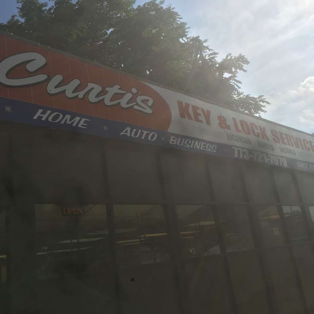 Curtis Key & Lock Service | 1353 E 79th St, Chicago, IL 60619, USA | Phone: (773) 721-7979