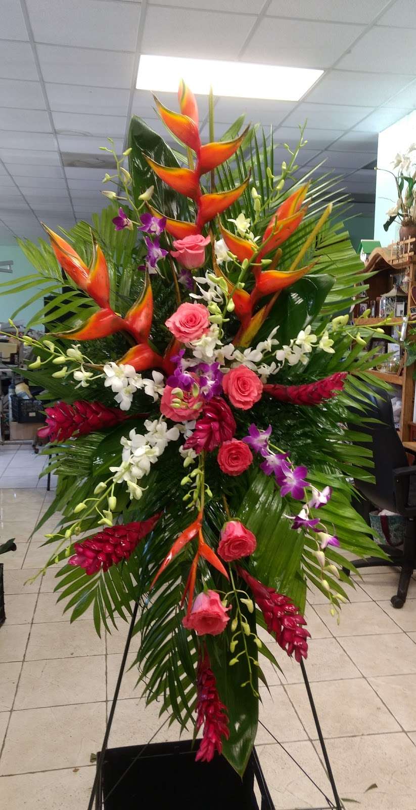 Flower Fashions | 10510 Altonbury Ln, Houston, TX 77031, USA | Phone: (713) 623-4099