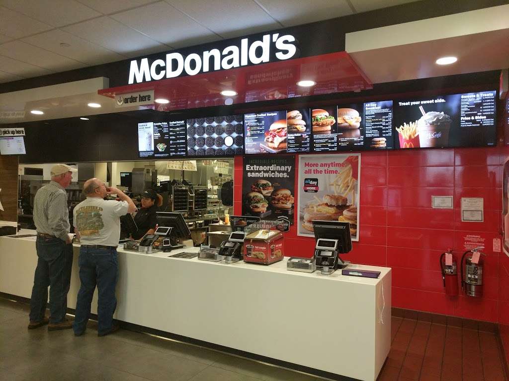 McDonalds | 267 Round Hill Rd, Fairfield, CT 06824 | Phone: (203) 259-9815