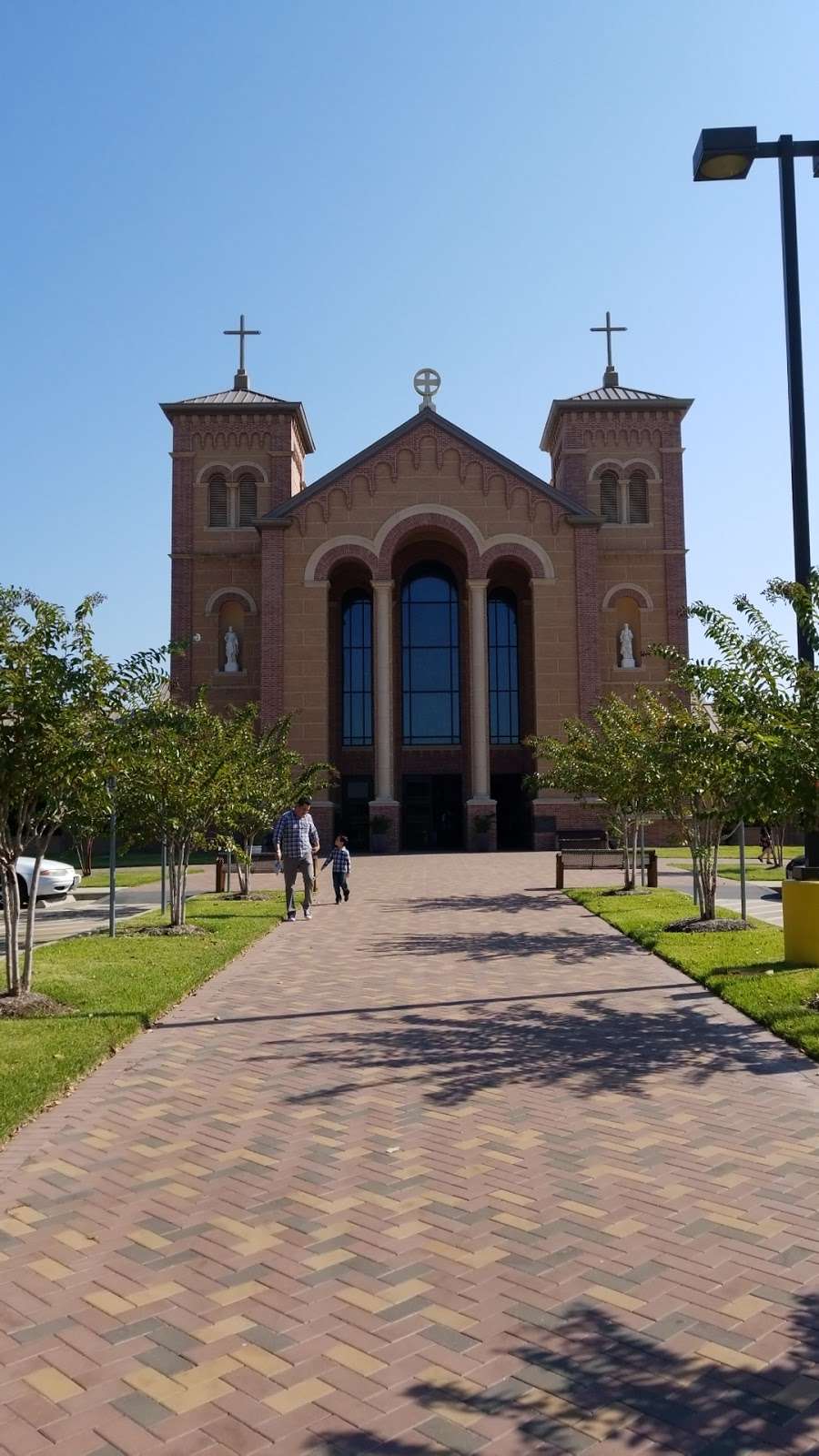 Mary Queen Catholic Church | 606 Cedarwood Dr, Friendswood, TX 77546 | Phone: (281) 482-1391