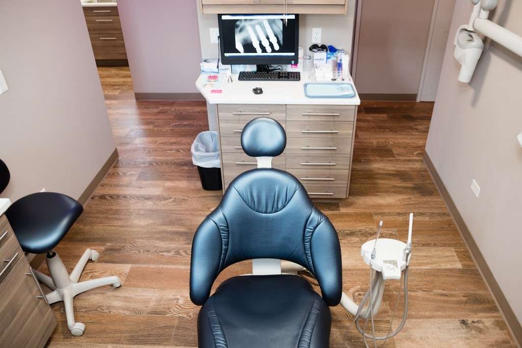 Lux Dental | 1008 E Northwest Hwy, Mt Prospect, IL 60056 | Phone: (847) 553-4301